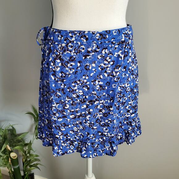 Zara Blue Mini Floral Wrap Skirt L - Picture 2 of 8